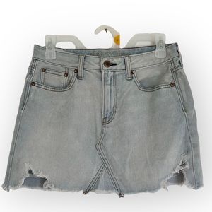 American Eagle | High Waisted Light Wash Denim Mini Skirt Size 4
